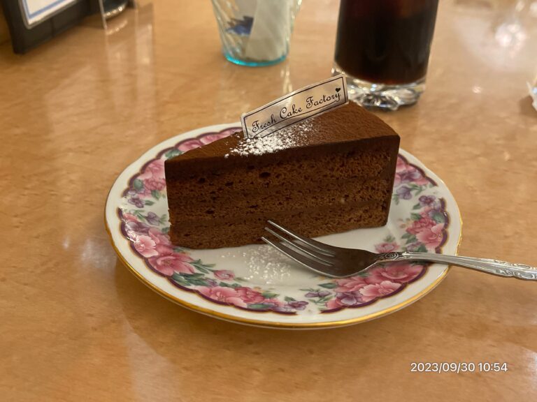 近鉄百貨店橿原店　コロニアルティーガーデン　チョコレートケーキ　フレッシュケーキファクトリー